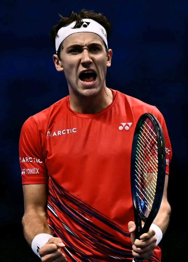 纳达尔连续十场比赛得分超过赛况扑朔迷离，皇家马德里挑战极限！